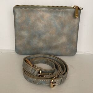 ‎CHARMING CHARLIE GRAY CROSSBODY